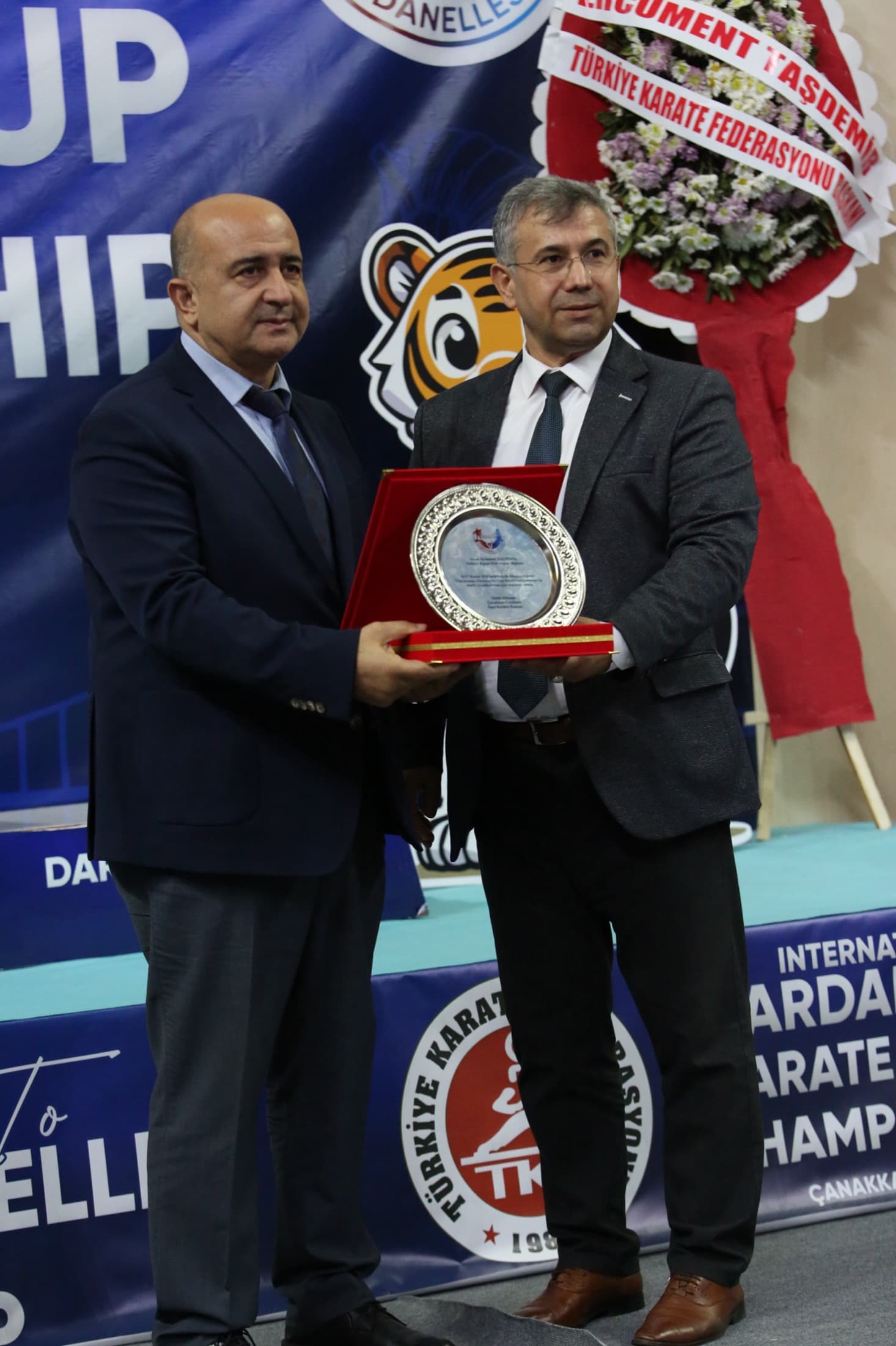 Medal ceremony at the Dardanelles Cup, Çanakkale