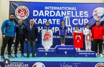 Podium ceremony with club officials, Dardanelles Cup